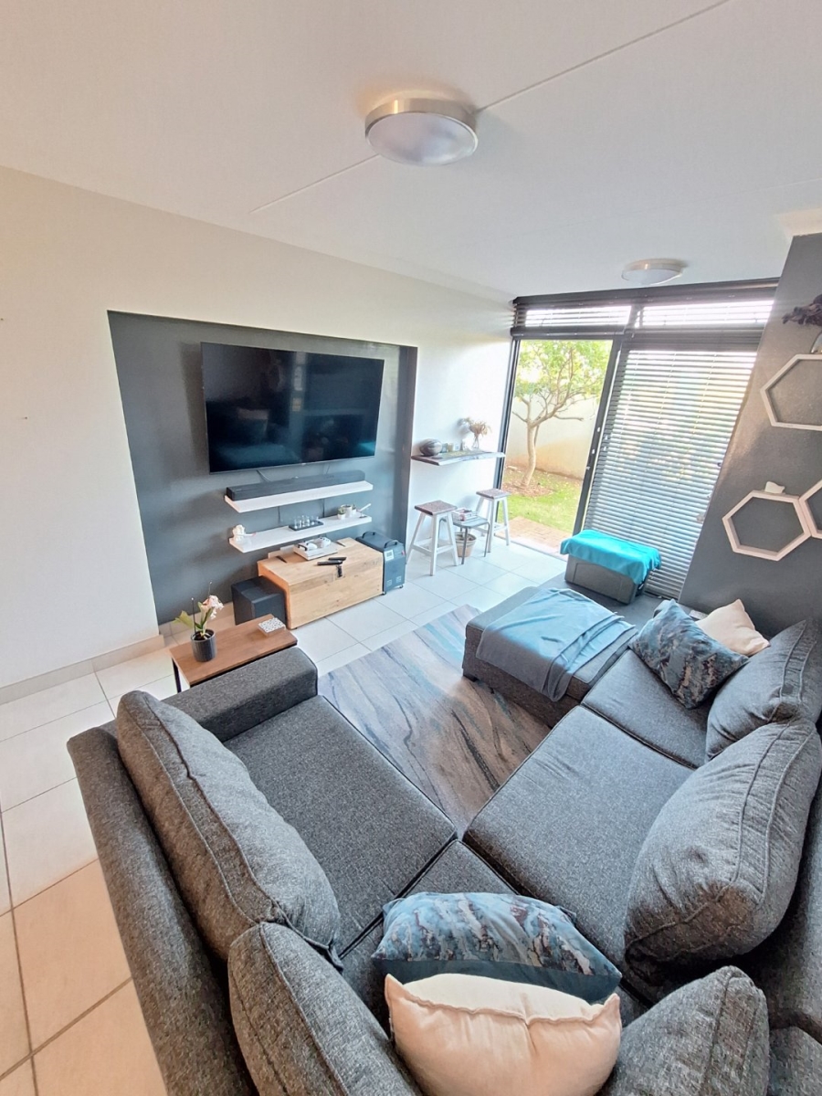 2 Bedroom Property for Sale in Vredekloof Western Cape